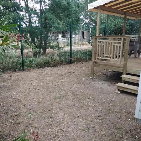 Camping 4 Etoiles Le Lac Des Reves Perols Exterior photo